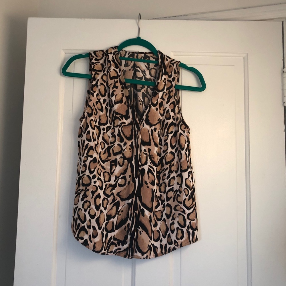 Aritzia Babaton Leopard Blouse